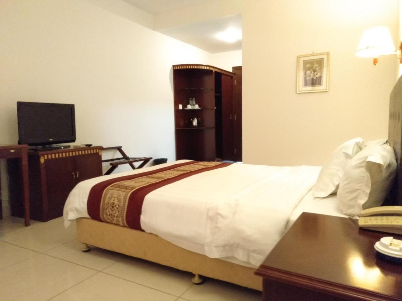 Beach Garden Hotel Dili Exterior photo