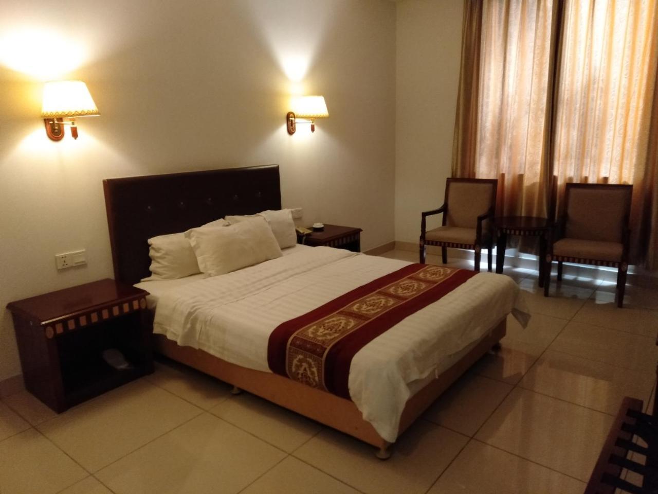 Beach Garden Hotel Dili Exterior photo