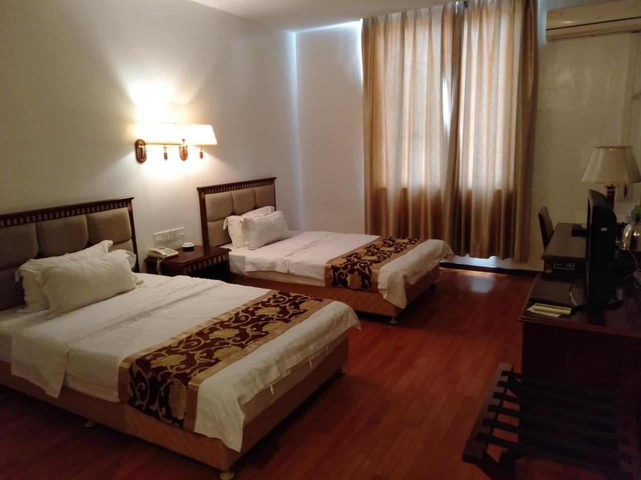 Beach Garden Hotel Dili Exterior photo