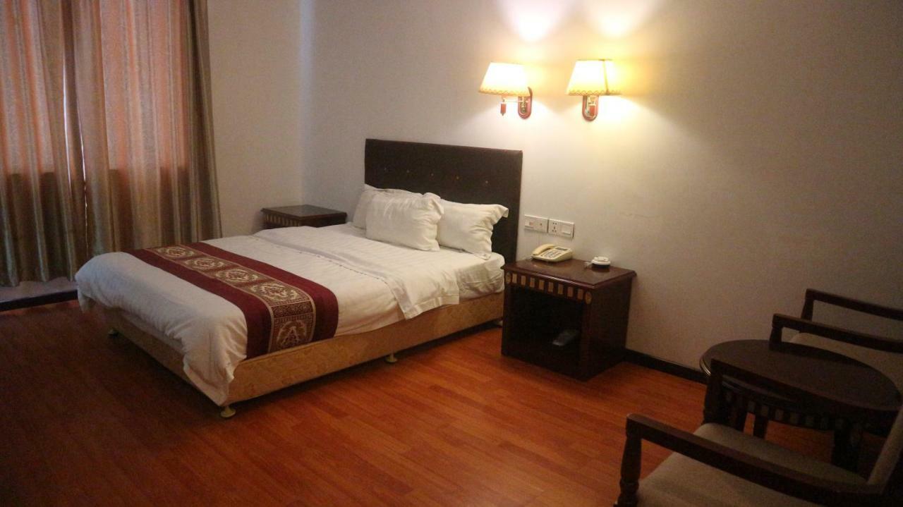 Beach Garden Hotel Dili Exterior photo