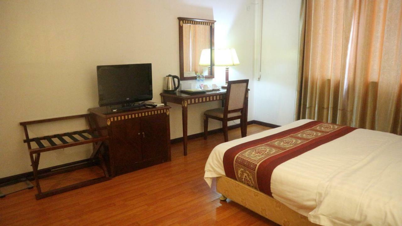 Beach Garden Hotel Dili Exterior photo